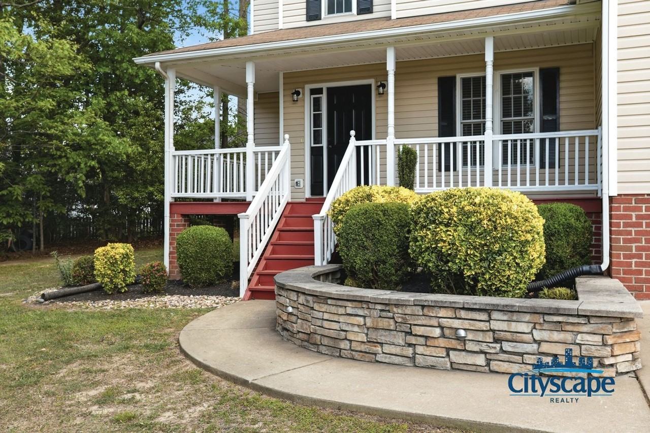 7831 Twisted Cedar Ter - Photo 3 of 44