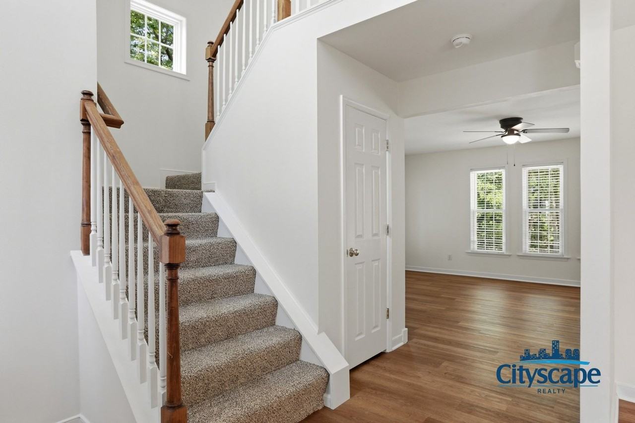 7831 Twisted Cedar Ter - Photo 7 of 44