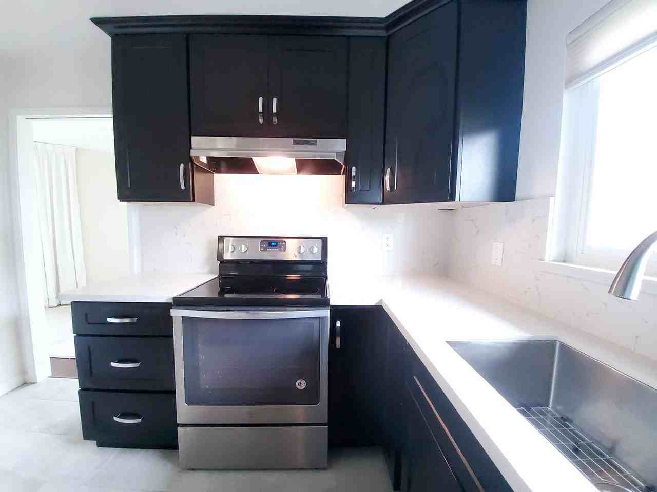 151 W 3rd Ave #3 - Photo 7 of 36