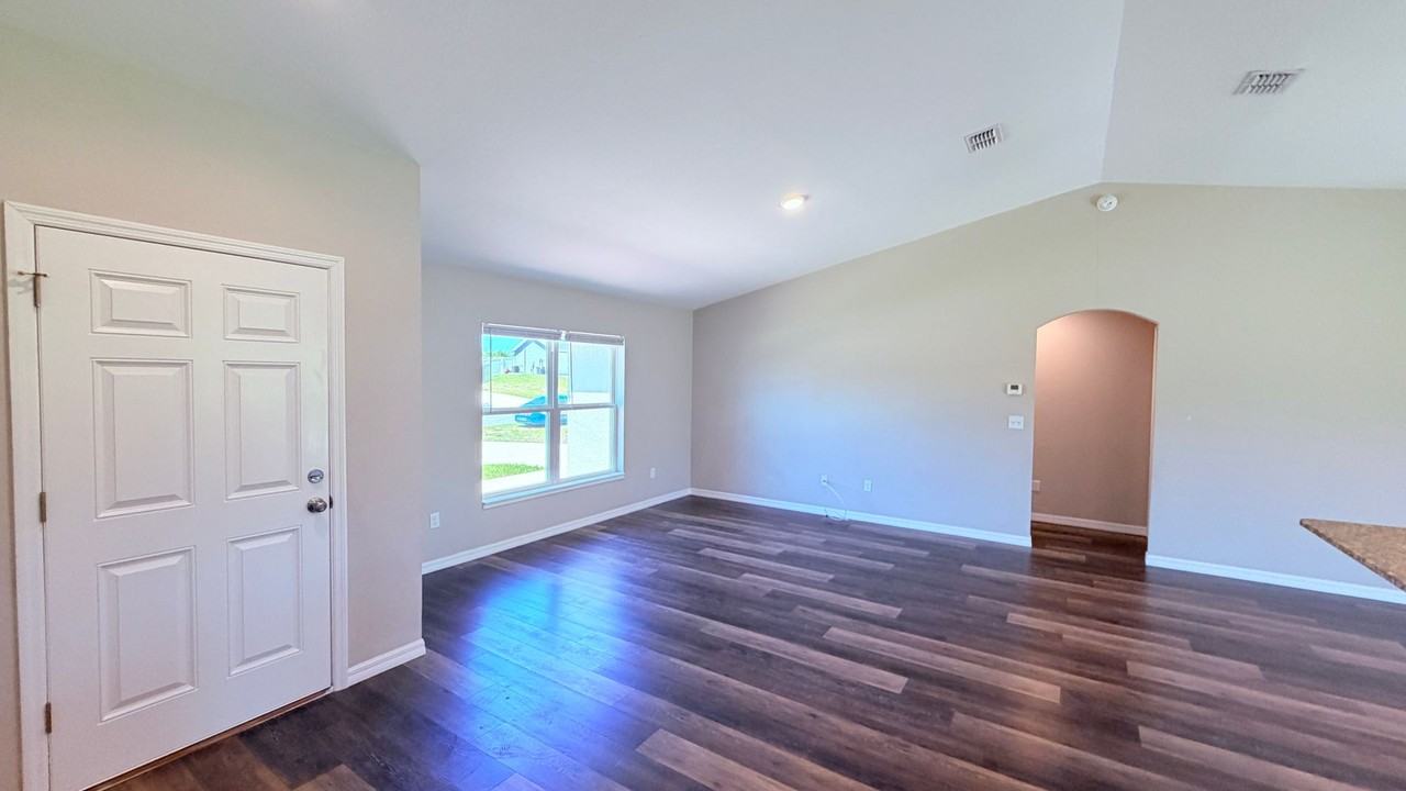 15629 Sw 46th Avenue Rd - Photo 3 of 34
