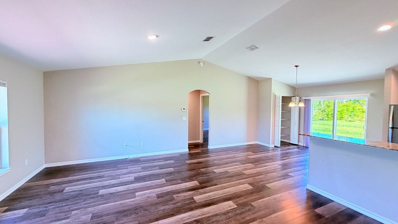 15629 Sw 46th Avenue Rd - Photo 5 of 34