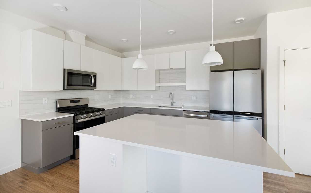 32748 Ten Trails Pkwy Se - Photo 4 of 19