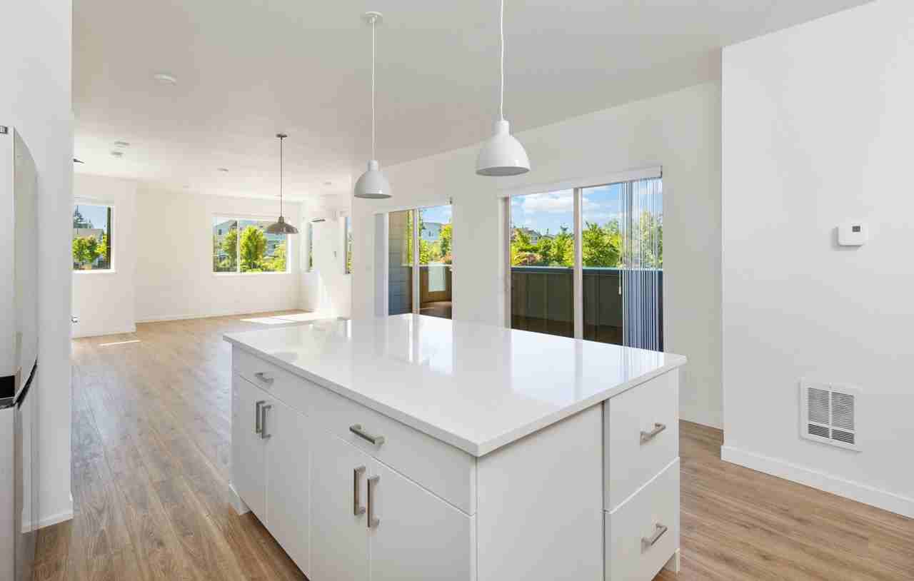 32748 Ten Trails Pkwy Se - Photo 6 of 19