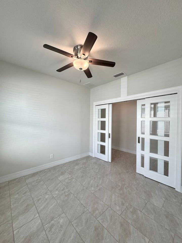 56 Broadhaven Dr - Photo 6 of 22