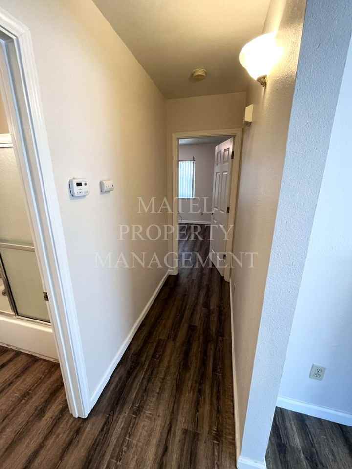 310 Davis St - Photo 7 of 14