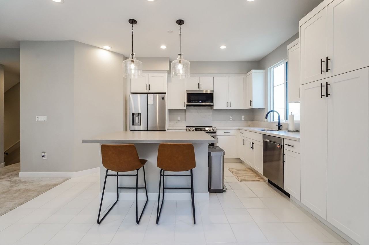 2117 Copper Walk - Photo 2 of 23