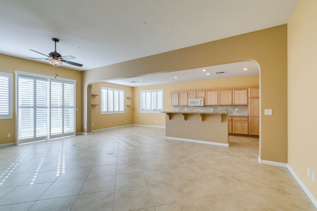 9917 Tradition Creek Ave - Photo 3 of 32