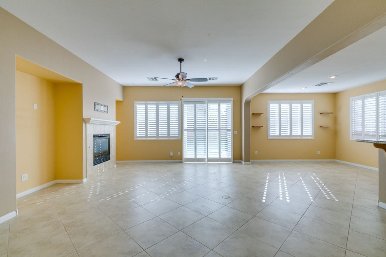 9917 Tradition Creek Ave - Photo 5 of 32