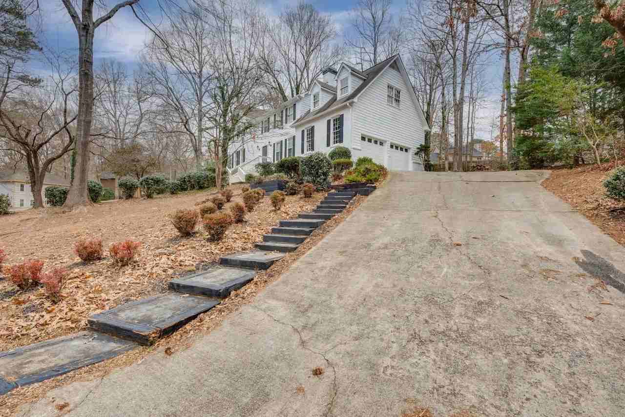 2093 Breconridge Dr Sw - Photo 2 of 33