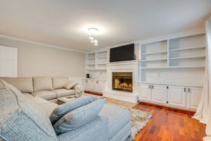 featured image of 2093 Breconridge Dr Sw