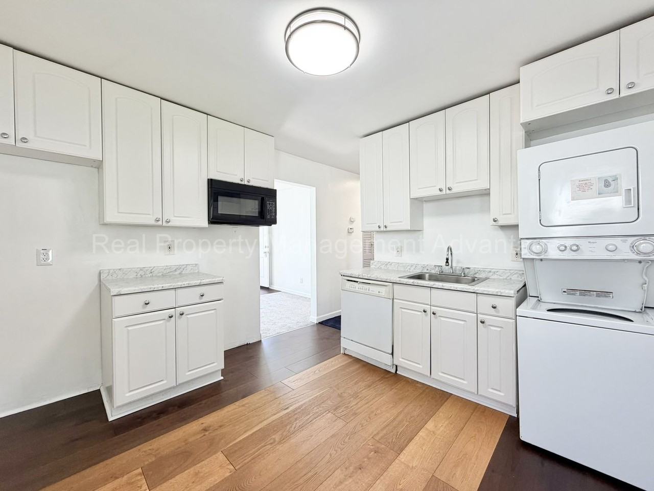 21503 Eastwood Blvd - Photo 6 of 16