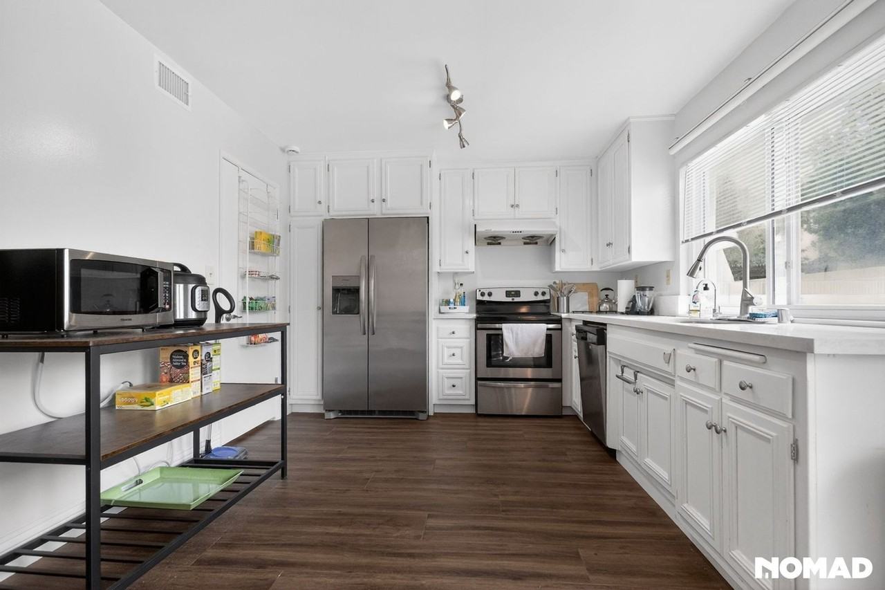 866 S Stone Cir - Photo 3 of 13