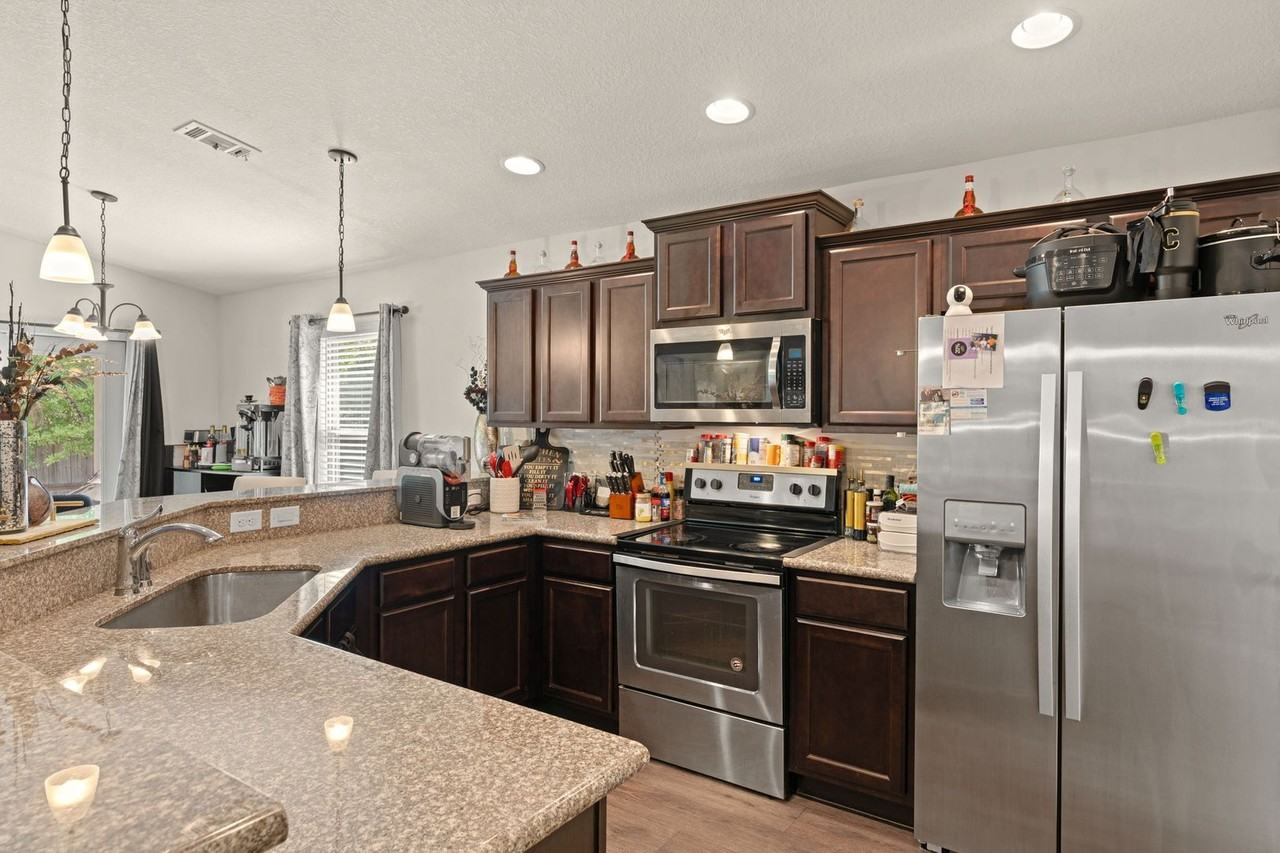 124 Lillian Way - Photo 7 of 20