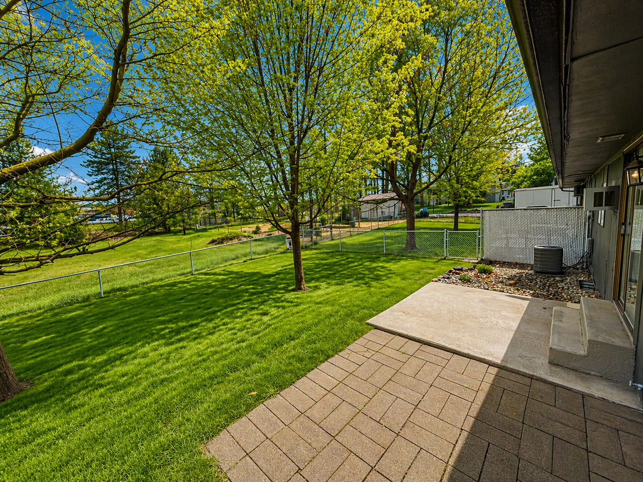 12421 N Ruby Rd - Photo 3 of 14