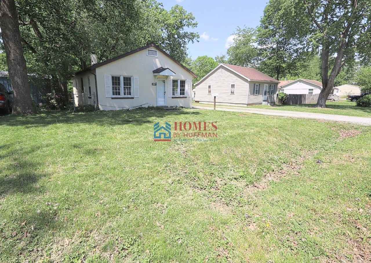 1713 Hawthorne Ave - Photo 3 of 23