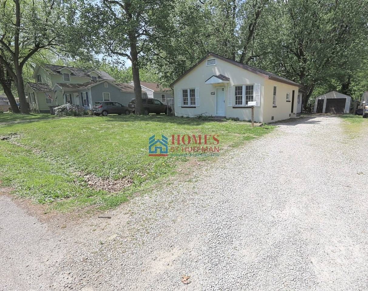 1713 Hawthorne Ave - Photo 4 of 23