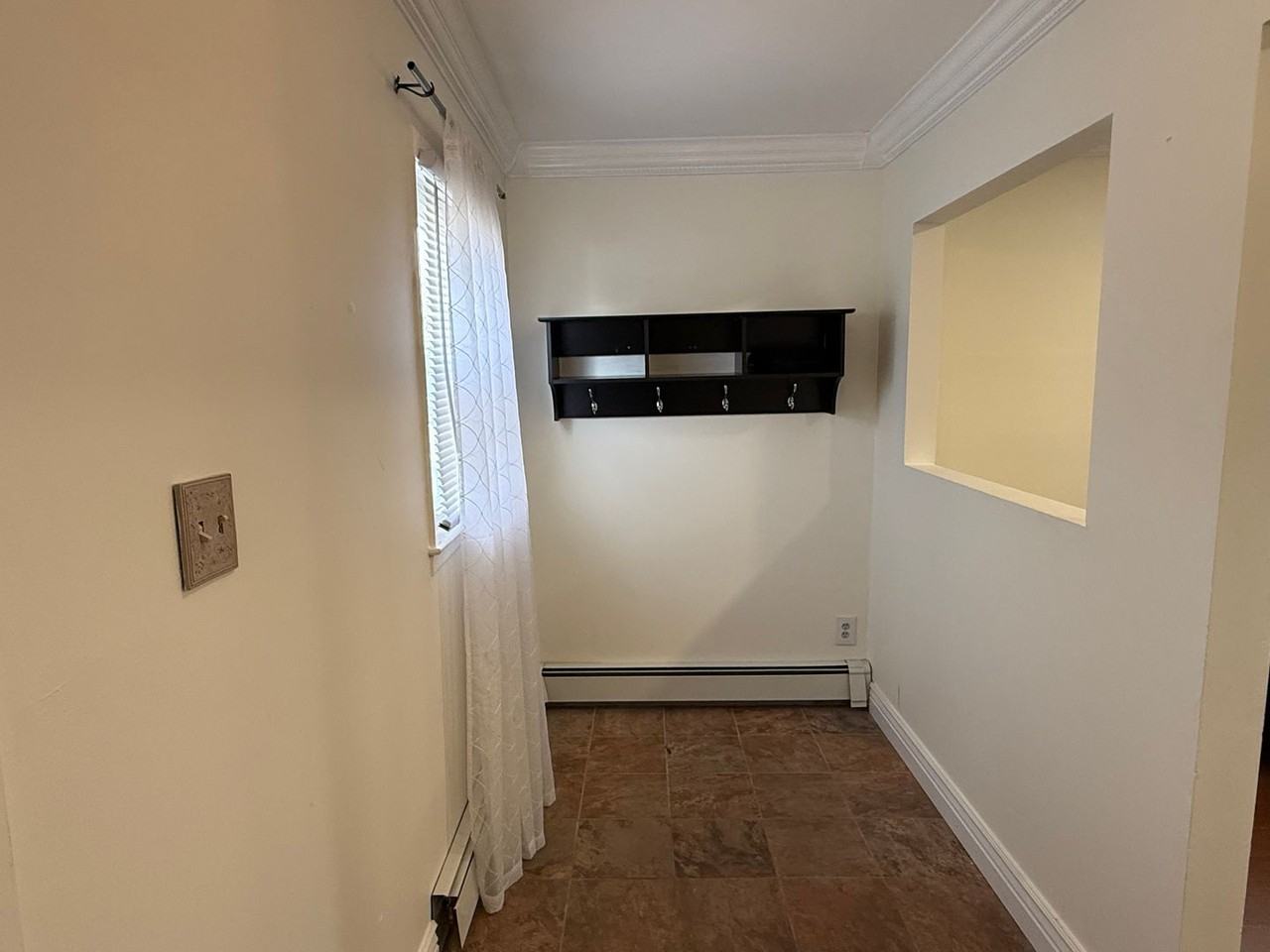 556 W Park Ave - Photo 3 of 30