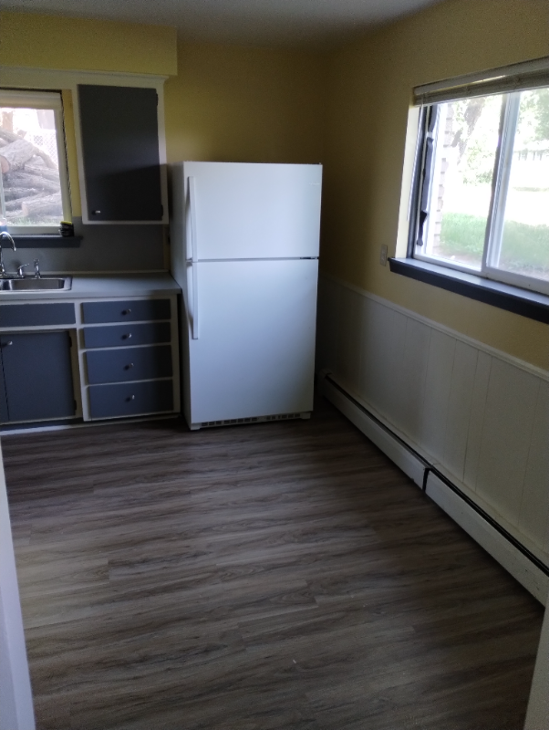 320 4th St Se #1 - Photo 7 of 14