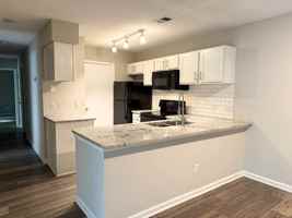 featured image of 101 Meadowood St