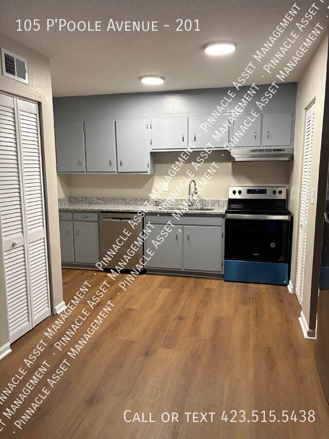 105 P Poole Ave #201 - Photo 7 of 18