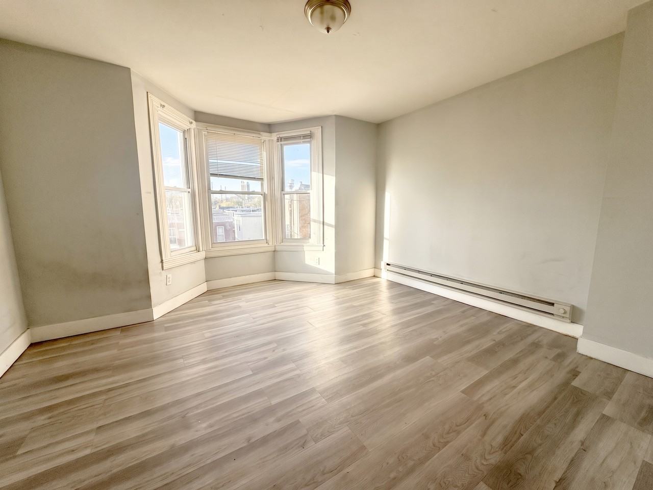 5210 Master St #2 - Photo 3 of 5