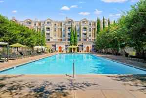 featured image of 31 E Macarthur Cres