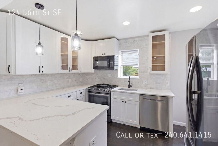 124 56th St Se - Photo 2 of 20