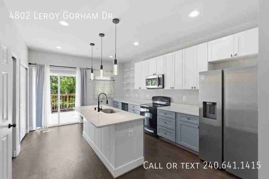 4802 Leroy Gorham Dr - Photo 6 of 28