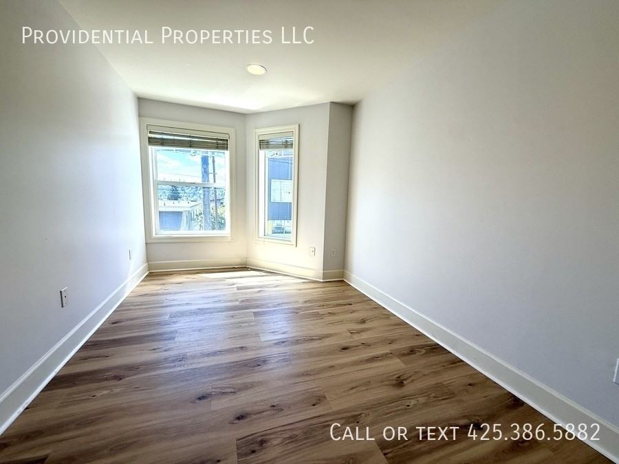2229 Boylston Ave E #A - Photo 5 of 19