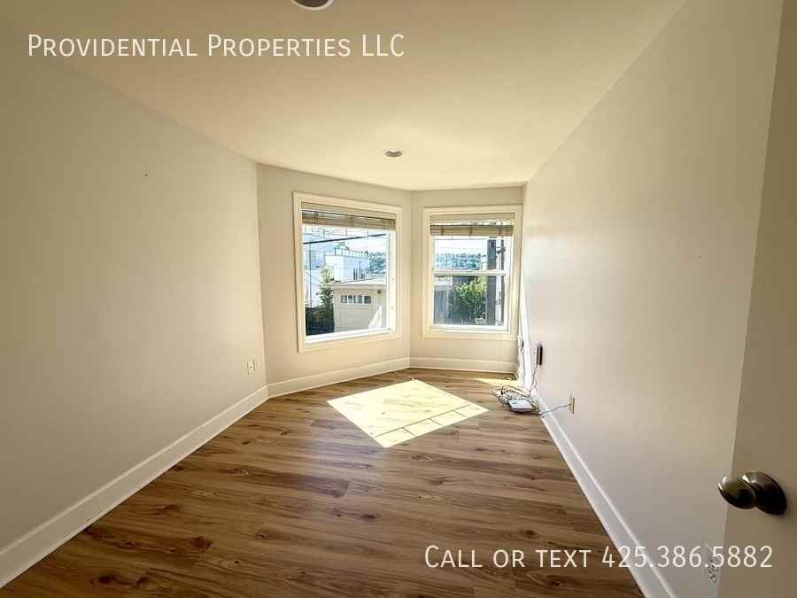 2229 Boylston Ave E #A - Photo 6 of 19