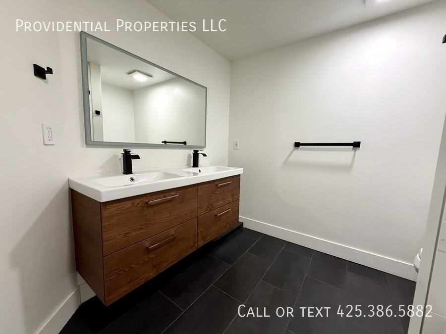 2229 Boylston Ave E #A - Photo 7 of 19