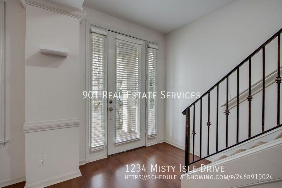 1234 Misty Isle Dr - Photo 3 of 31