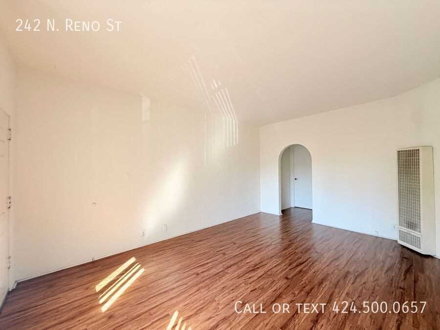 242 N Reno St - Photo 2 of 10