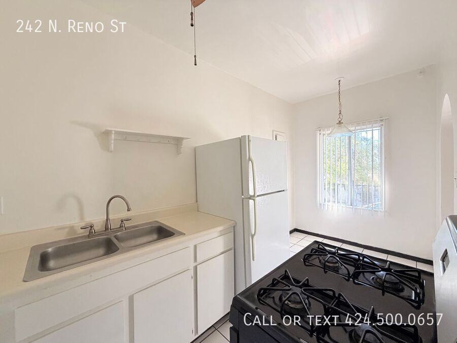 242 N Reno St - Photo 5 of 10