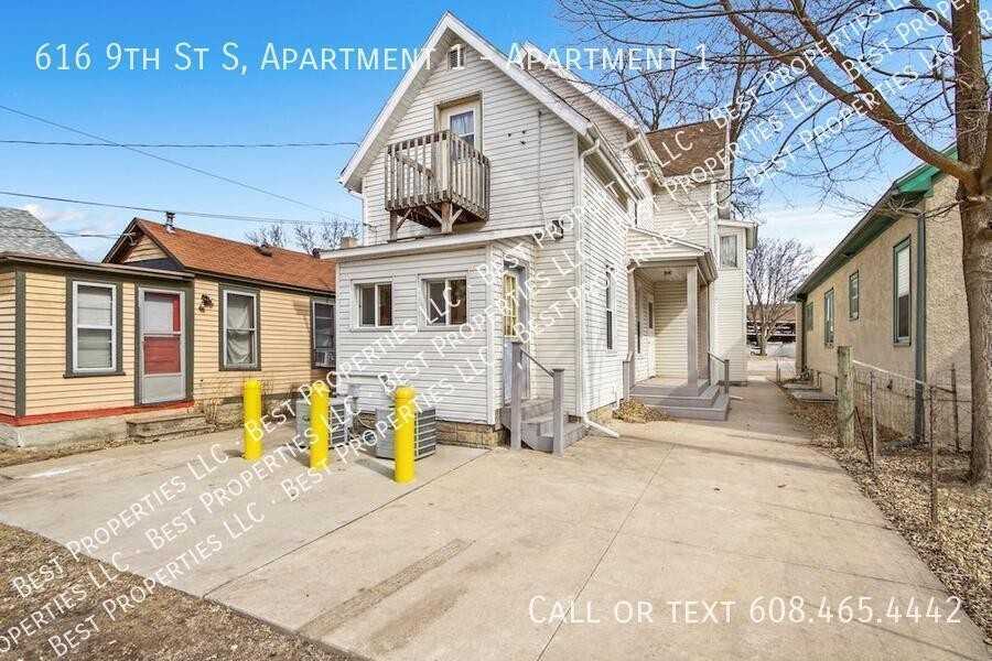 616 9th St S #1 - Photo 2 of 10
