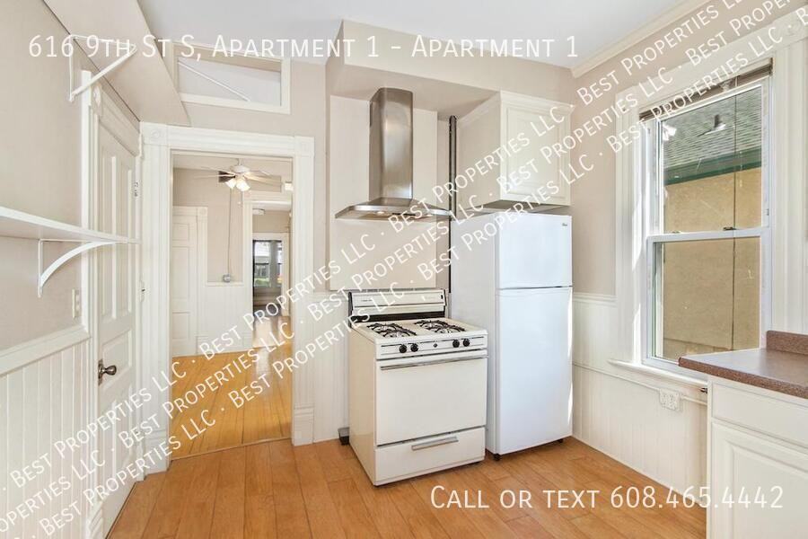 616 9th St S #1 - Photo 7 of 10