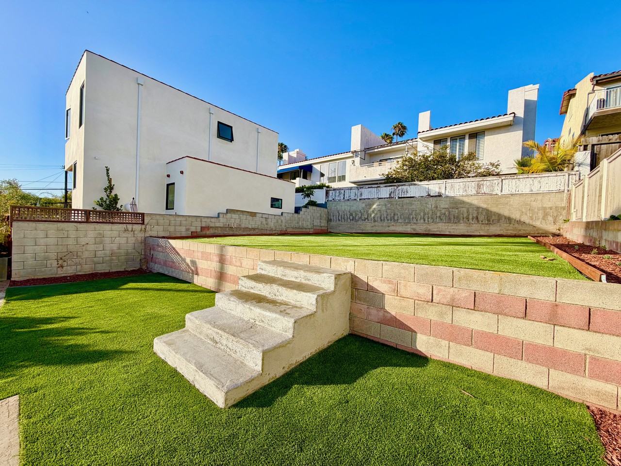 626 N Irena Ave #NA - Photo 5 of 11