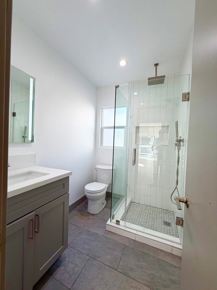 626 N Irena Ave #NA - Photo 7 of 11