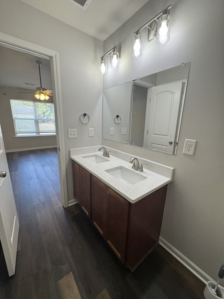 1617 Friendly Rd #NA - Photo 6 of 26