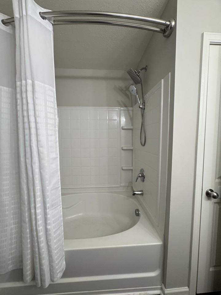 1617 Friendly Rd #NA - Photo 7 of 26