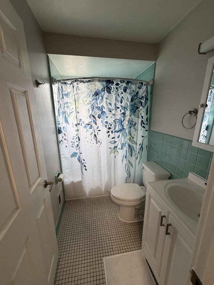 4030 W 13 Mile Rd #J2 - Photo 5 of 6