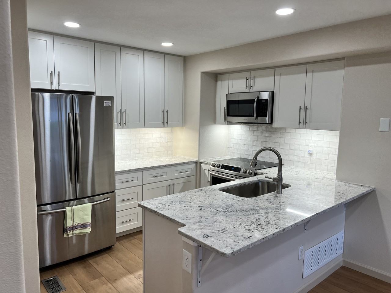 2070 Gonzaga Pt #2070 - Photo 2 of 29