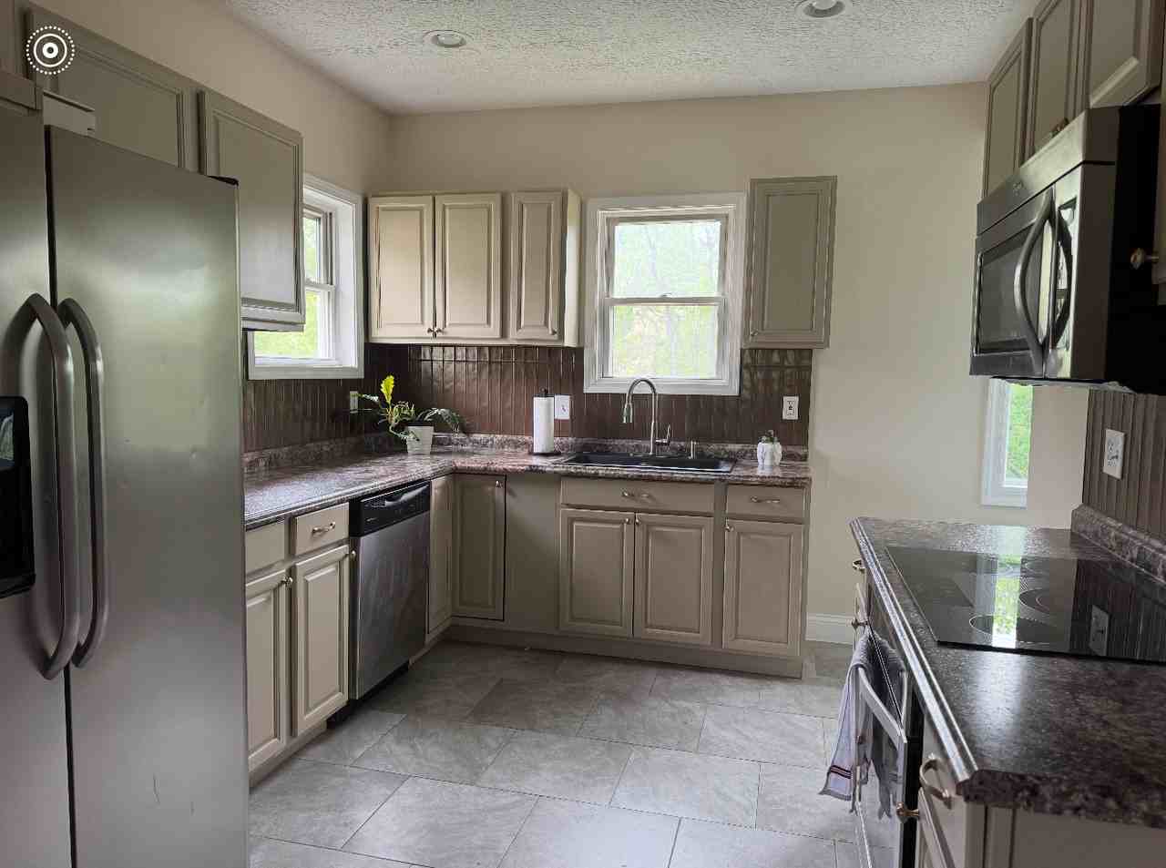 48 Crowell Ave #NA - Photo 4 of 15