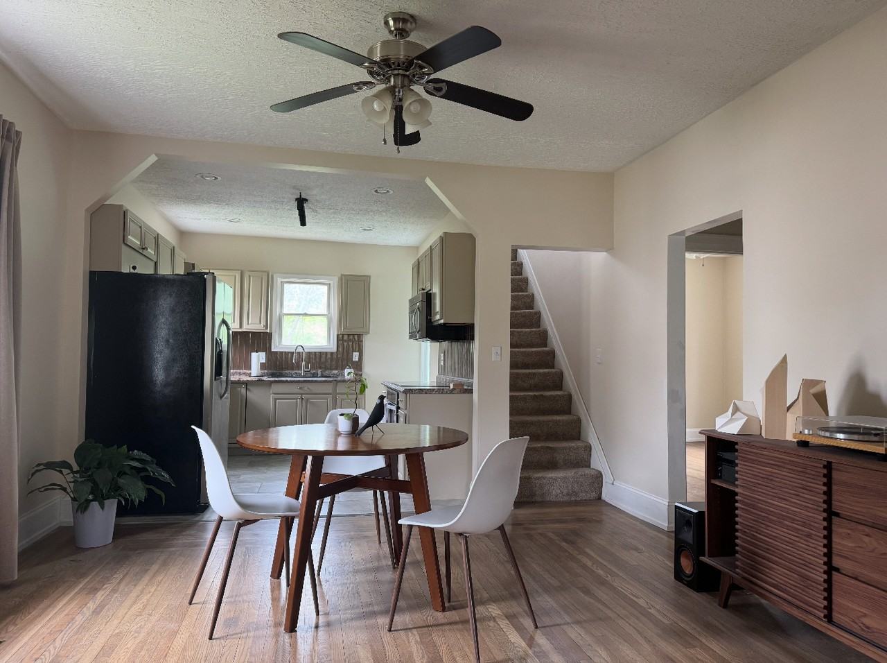 48 Crowell Ave #NA - Photo 6 of 15