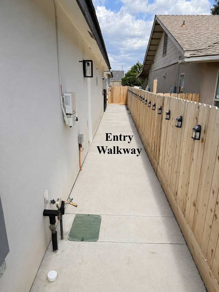 590 N Lincoln Ave #NA - Photo 4 of 34