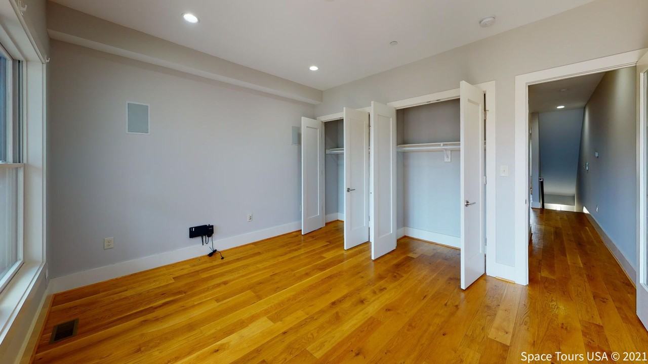 1157 Oates St Ne #1 - Photo 3 of 14