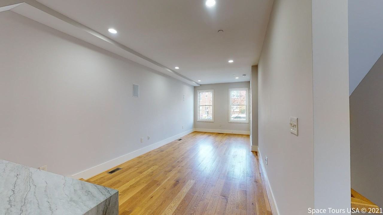 1157 Oates St Ne #1 - Photo 7 of 14