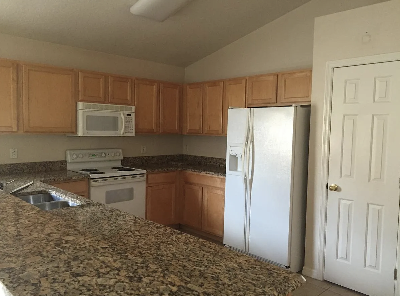 5235 Marbella Isle Dr #NA - Photo 5 of 17