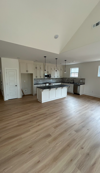 912 E Buchanan St #NA - Photo 2 of 9