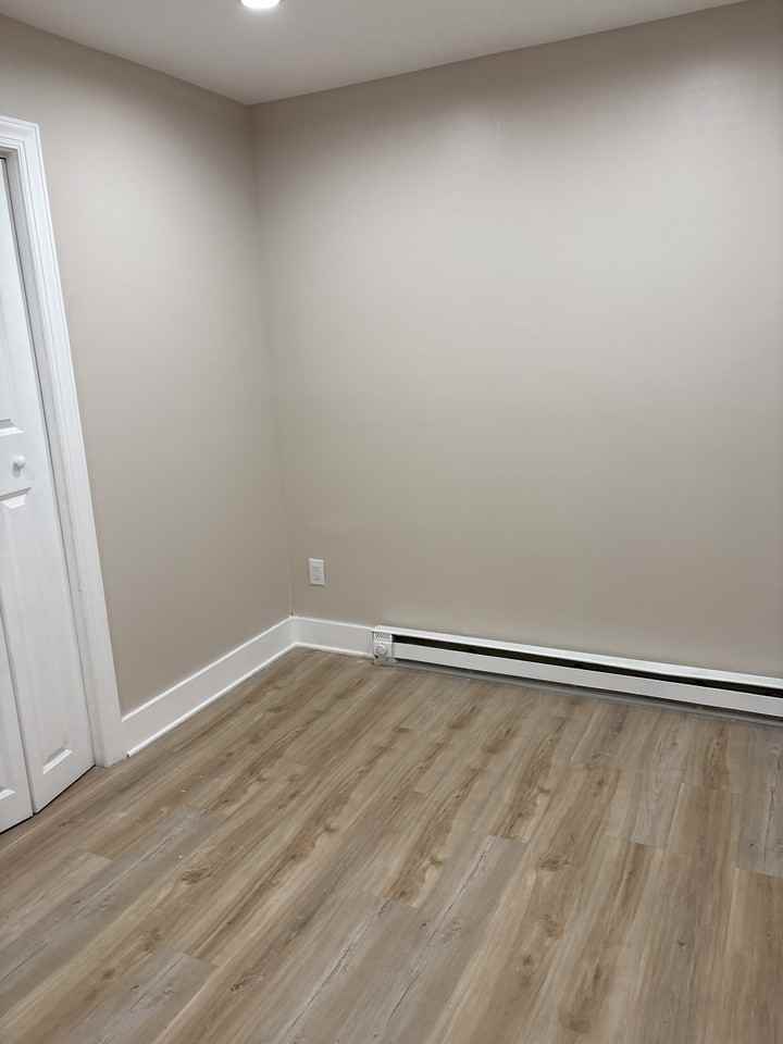 110 Railroad Ave #6 - Photo 6 of 16